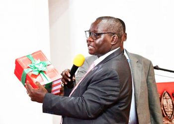 RIPOTI YA CAG YAWAONG’OA WATUMISHI SITA WA HALMASHAURI