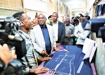 RC ATOA MAAGIZO KUMALIZA KILIO CHA WAFANYABIASHARA MACHINGA COMPLEX