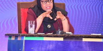 RAIS AZUNGUMZA MAZITO NA WAHARIRI DAR