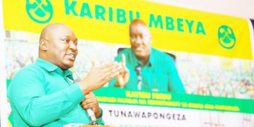 CHONGOLO AWAWEKA MTEGONI WANA CCM WAKWEPA VIKAO