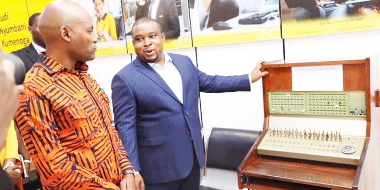 WAZIRI NDUGULILE AGUSWA NA UBUNIFU WA TTCL SABASABA 