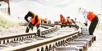 TRC YATOA ELIMU KWA WAKAZI JIRANI NA MRADI WA SGR MWANZA- ISAKA