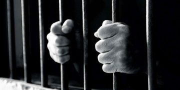 AFUNGWA MIAKA 30 JELA KWA KUMBAKA BINTI YAKE