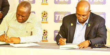 TBC YASAINI MKATABA WA MIAKA 10 KURUSHA MATANGAZO YA MPIRA KWA REDIO