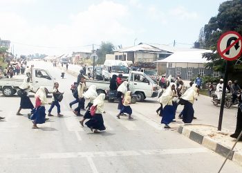 ELIMU YA USALAMA BARABARANI YASAIDIA KUPUNGUZA AJALI KWA WANAFUNZI VIZIWI