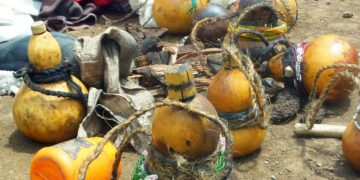 AUAWA KWA TUHUMA ZA USHIRIKINA