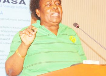 KATE KAMBA AWASIHI WAZEE KUCHANJA CHANJO YA UVIKO19