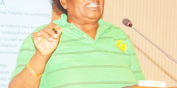 KATE KAMBA AWASIHI WAZEE KUCHANJA CHANJO YA UVIKO19