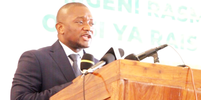 WAZIRI UTUMISHI AITAKA TAKUKURU KUIFUATILIA MIRADI YA MAENDELEO