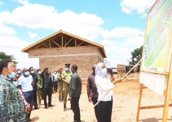 MAJALIWA AWAWEKA MTEGONI WAKURUGENZI, WAKUU WA WILAYA