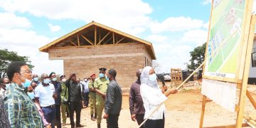 MAJALIWA AWAWEKA MTEGONI WAKURUGENZI, WAKUU WA WILAYA