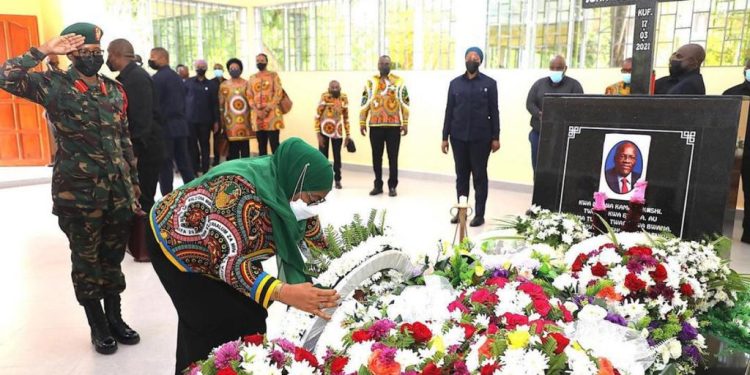 RAIS SAMIA AZURU KABURI LA JPM