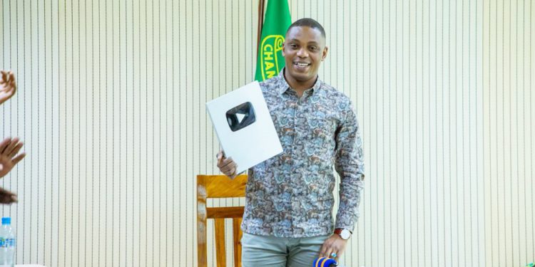 CHAMA CHA MAPINDUZI (CCM) CHAPOKEA TUZO CHAONGOZA KUWA NA WAFUASI WENGI MTANDAONI