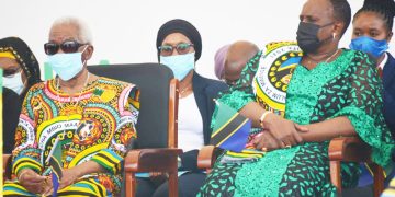 MAMA MARIA NYERE NA MAMA JANETH MAGUFULI CHATO