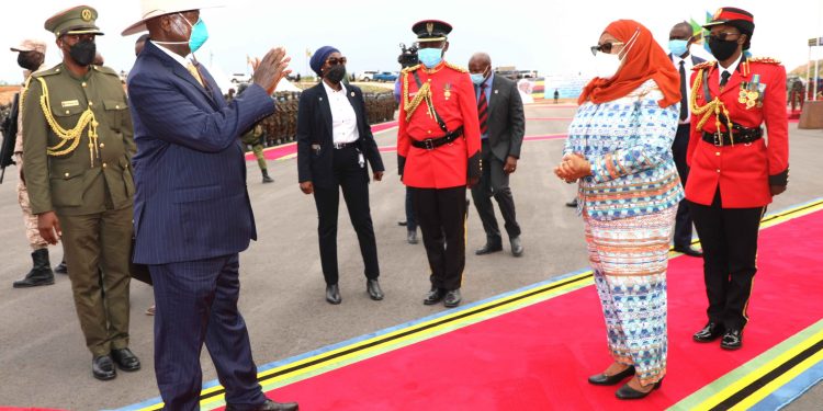 RAIS MUSEVENI AKAMILISHA ZIARA YAKE NCHINI