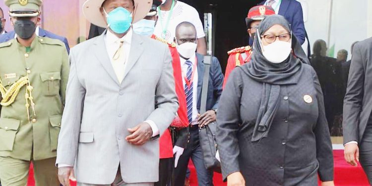 YAJAYO TANZANIA, UGANDA NI RAHA TU