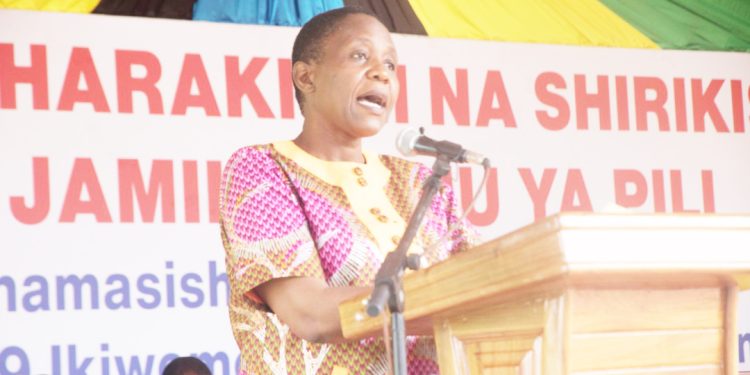 TAHADHARI YA CORONA KRISMAS, MWAKA MPYA