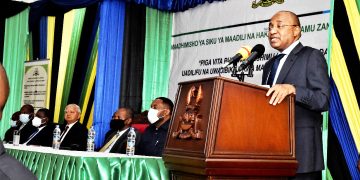 DK. MWINYI ASHUSHA MAAGIZO TUME YA MAADILI YA VIONGOZI