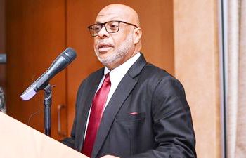 WAZIRI MAZRUI AKUTWA NA UVIKO-19, AJIWEKA KARANTINI Z’BAR