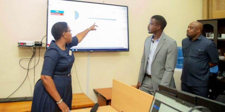 WAZIRI BASHUNGWA AAGIZA VITUO VYA HUDUMA KWA MTEJA KILA MKOA