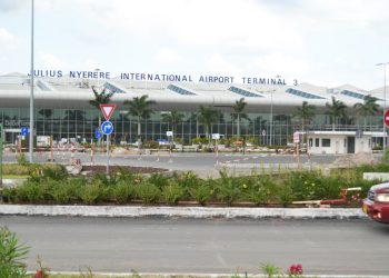 UMMY AFUNGUKA KUSITISHWA KUTUA KWA NDEGE ZA EMIRATES  NA FLYDUBAI UWANJA WA JNIA