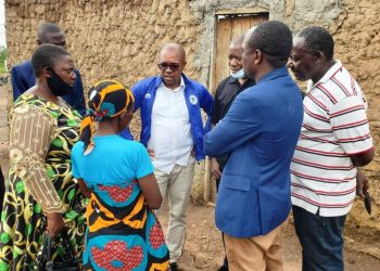 NAIBU WAZIRI RIDHIWANI ATEMBELEA MAENEO YALIYOATHIRIWA NA MVUA CHALINZE