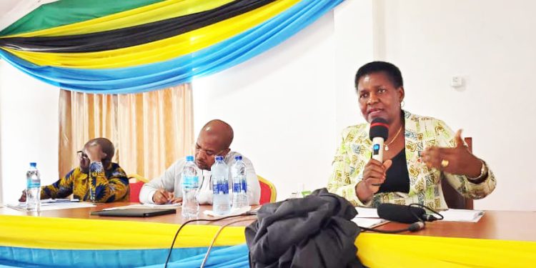 WAZIRI DKT. MABULA ATAKA UWAJIBIKAJI KWA MAKAMISHNA WA ARDHI KUFIKIA MALENGO YA WIZARA