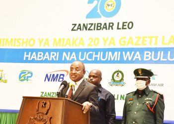 DK. MWINYI AWAASA WAANDISHI WA HABARI ZANZIBAR