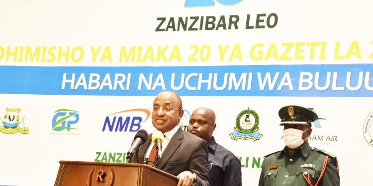 DK. MWINYI AWAASA WAANDISHI WA HABARI ZANZIBAR