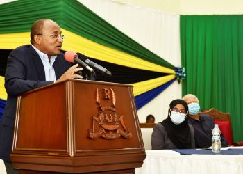 DK. MWINYI AWAFUNDA MAKATIBU WAKUU Z’BAR