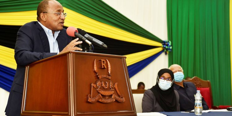 DK. MWINYI AWAFUNDA MAKATIBU WAKUU Z’BAR