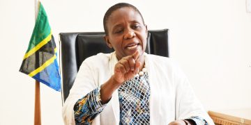 WAZIRI DK. GWAJIMA AWAFUNDA WANAWAKE