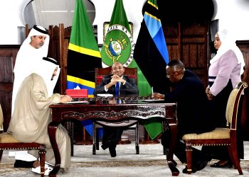 SMZ, UAE WATIA SAINI MIKATABA MITATU YA MAKUBALIANO
