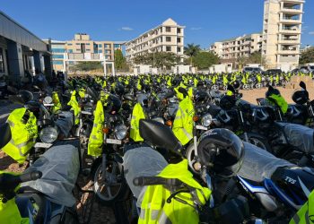 AWESO AONGOZA UTIAJI SAINI, UGAWAJI WA PIKIPIKI 250