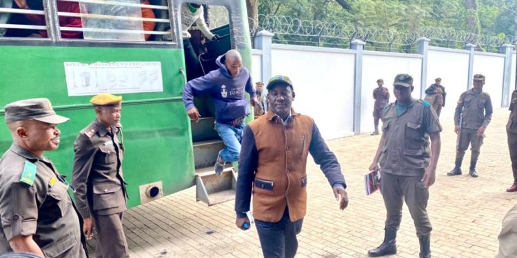 DK.PIMA NA WENZAKE KIZIMBANI TENA ARUSHA