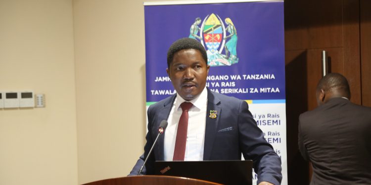 WAZIRI JAFO ATETA NA WAKUU WA MIKOA