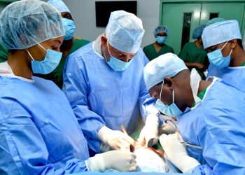 MADAKTARI WAZAWA WAENDELEA KUPANDIKIZA FIGO MUHIMBILI