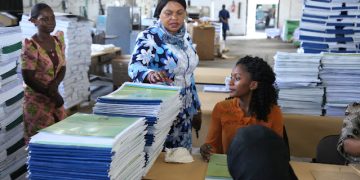 WAZIRI MHAGAMA ATEMBELEA IDARA YA MPIGA CHAPA MKUU WA SERIKALI