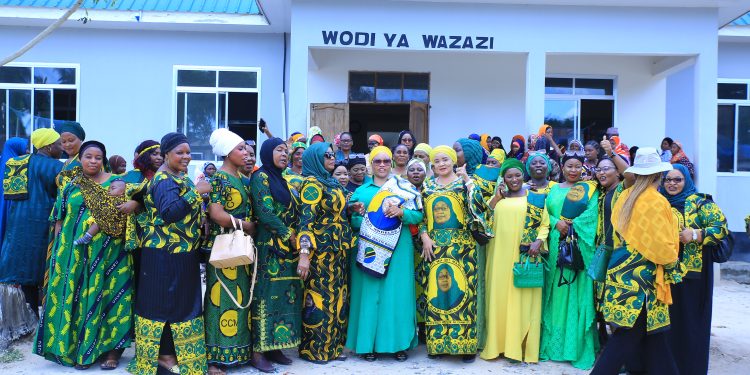 MAADHIMISHO WIKI YA UWT KUSHIRIKI SHUGHULI ZA KIJAMII