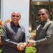 DKT. KIKWETE AKUTANA NA KATIBU MKUU WA WIZARA YA AFYA DKT. JOHN JINGU DAR ES SALAAM