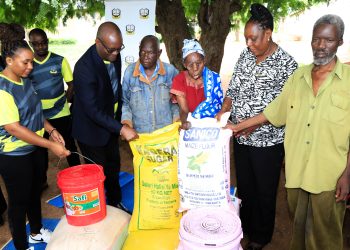 TRA SHINYANGA YATOA MSAADA WA TANKI LA MAJI HOSPITALI YA WILAYA DKT. JAKAYA KIKWETE KISHAPU NA KUWAPA MAHITAJI WAHITAJI