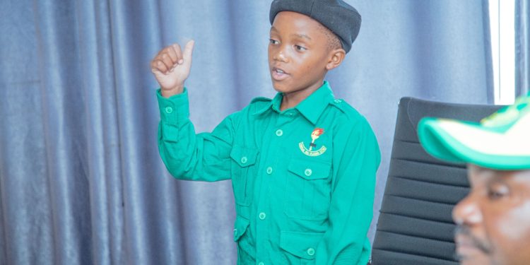 MATUKIO KATIKA PICHA KUONYESHA USAHILI WA WATIA NIA WA NAFASI MBALIMBALI ZA UONGOZI WA CHIPUKIZI CCM TAIFA