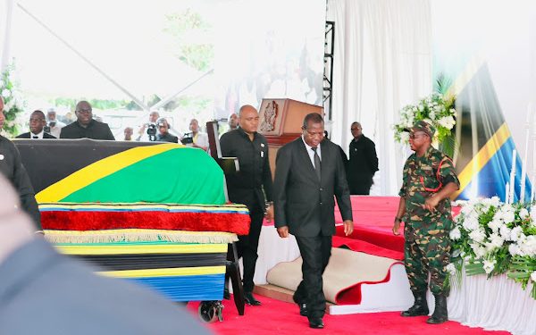 DK. MPANGO AONGOZA IBADA YA KUUGA MWILI WA ALIYEKUWA WAZIRI KUU MSTAAFU WA TANZANIA