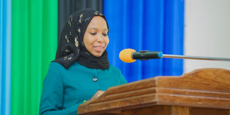 ADHMA YA TAASISI YETU (UVCCM) NI KUHAKIKISHA TUNAFIKISHA ELIMU KWA VIJANA WENZETU KILA KONA YA NCHI YETU”; CDE REHEMA SOMBI