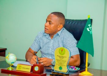 KOMREDI KAWAIDA ATETA NA MAAFISA WA IDARA YA UHUSIANO WA KIMATAIFA WA CHAMA CHA KIKOMUNISTI NCHINI CHINA