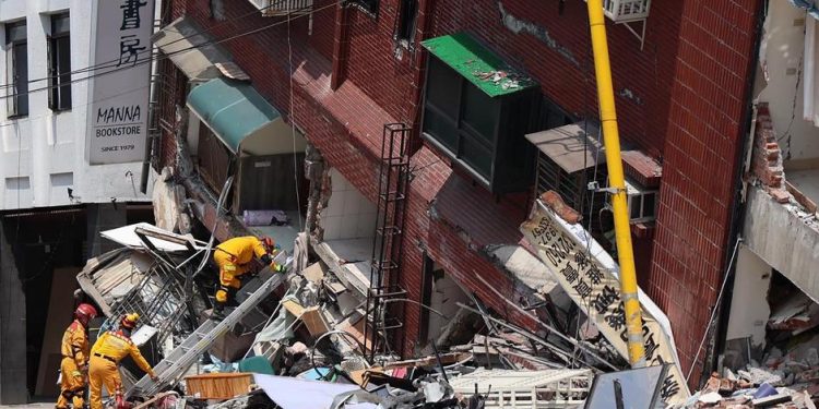 WATU 7 NA WENGINE ZAIDI YA 700 WAJERUHIWA BAADA YA TETEMEKO KUBWA TAIWAN