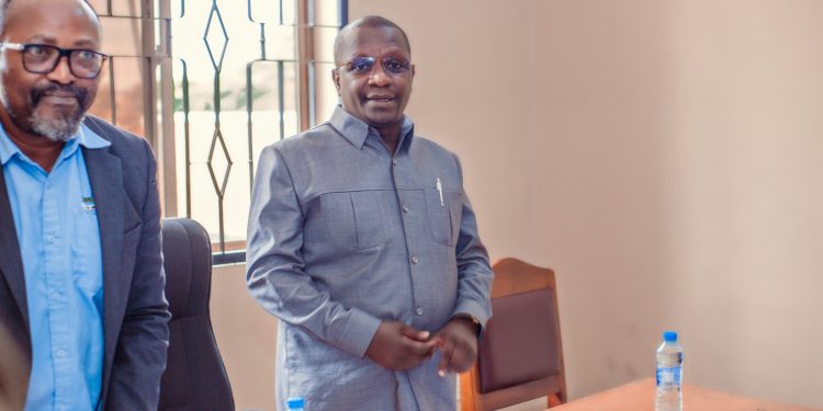 H0SPITALI KUJENGWA MACHIMBO YA TANZANITE MIRERANI